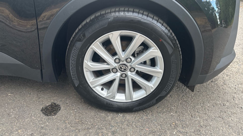 Toyota C-Hr 1.8 Hybrid Excel Cvt Red #30