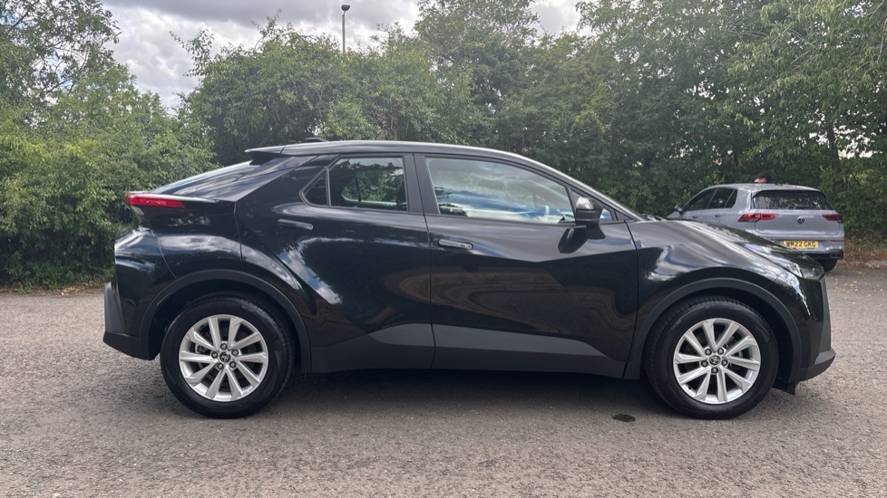Toyota C-Hr 1.8 Hybrid Excel Cvt Red #23