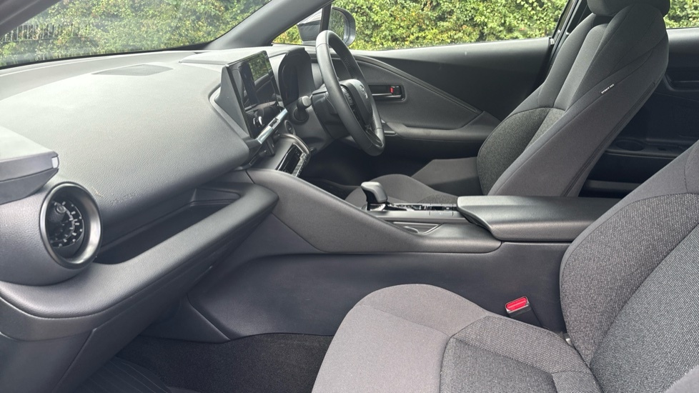 Toyota C-Hr 1.8 Vvt-h Icon Suv Hybrid Cvt Euro 6 S Black #5