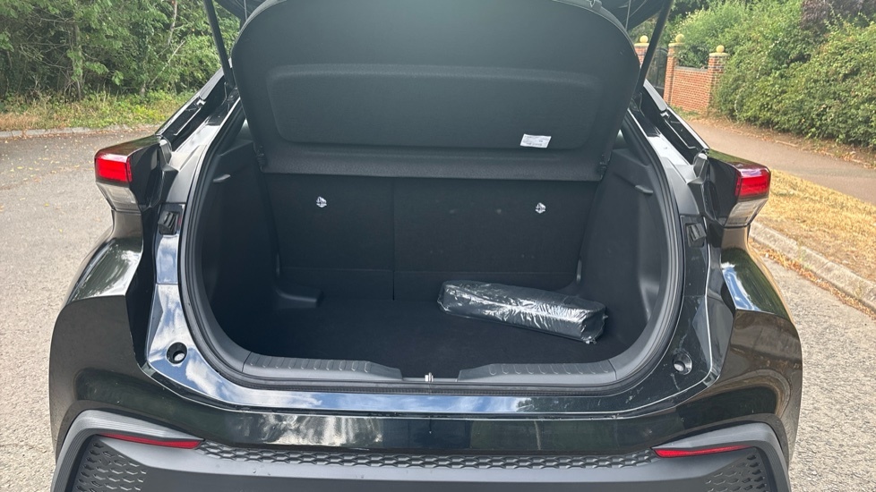 Toyota C-Hr 1.8 Hybrid Excel Cvt Red #13
