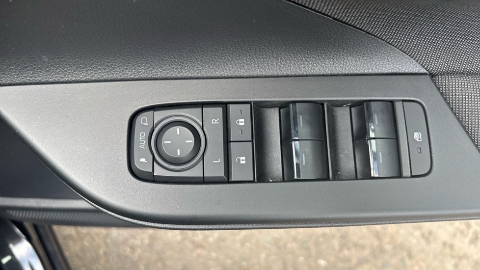 Toyota C-Hr 1.8 Hybrid Excel Cvt Red #37