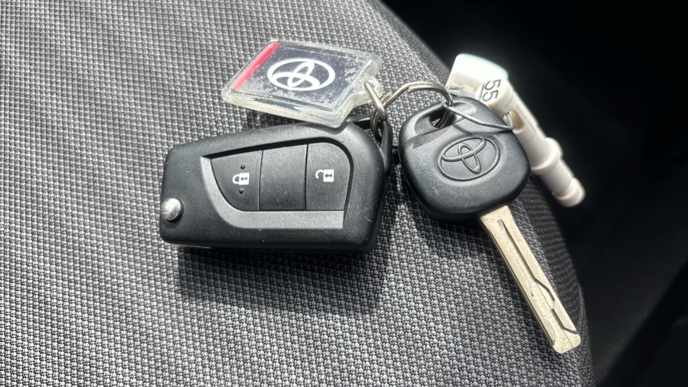Toyota Aygo 1.0 Vvt-i X-clusiv X-shift Blue #27