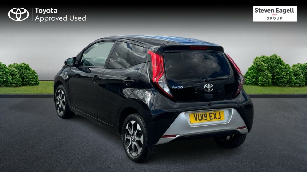 Toyota Aygo 1.0 Vvt-i X-plore Euro 6 Black #4