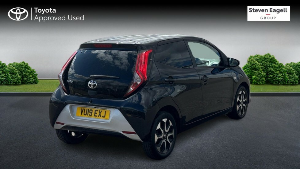 Toyota Aygo 1.0 Vvt-i X-plore Euro 6 Black #2