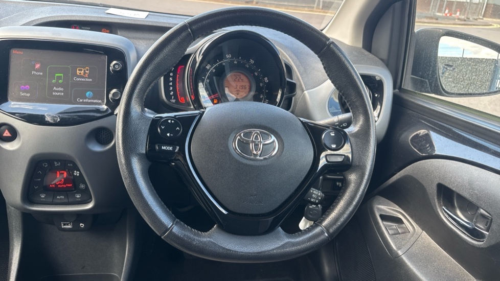 Toyota Aygo 1.0 Vvt-i X-clusiv X-shift Blue #7