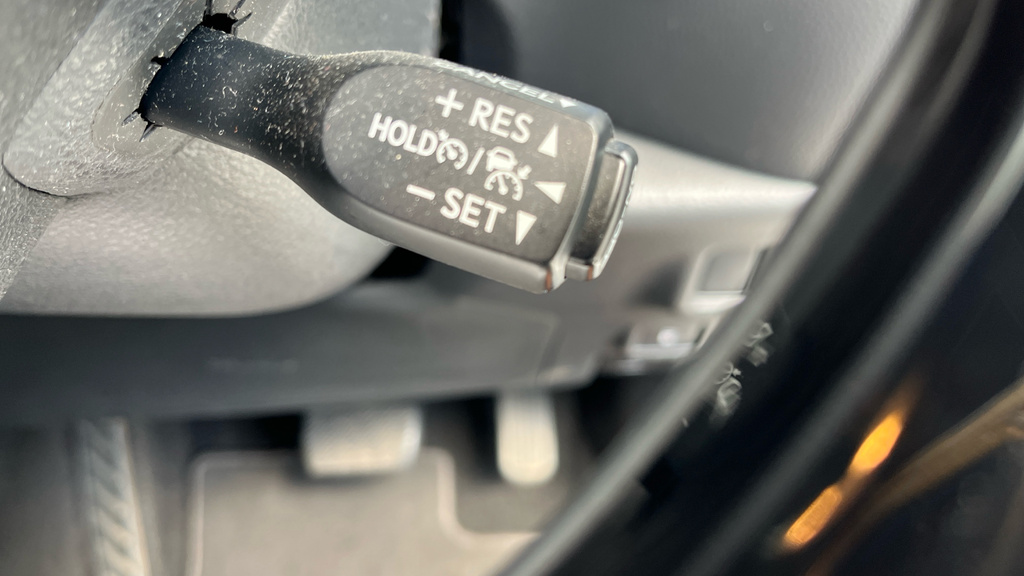 Toyota C-Hr 1.8 Hybrid Dynamic Cvt Blue #34