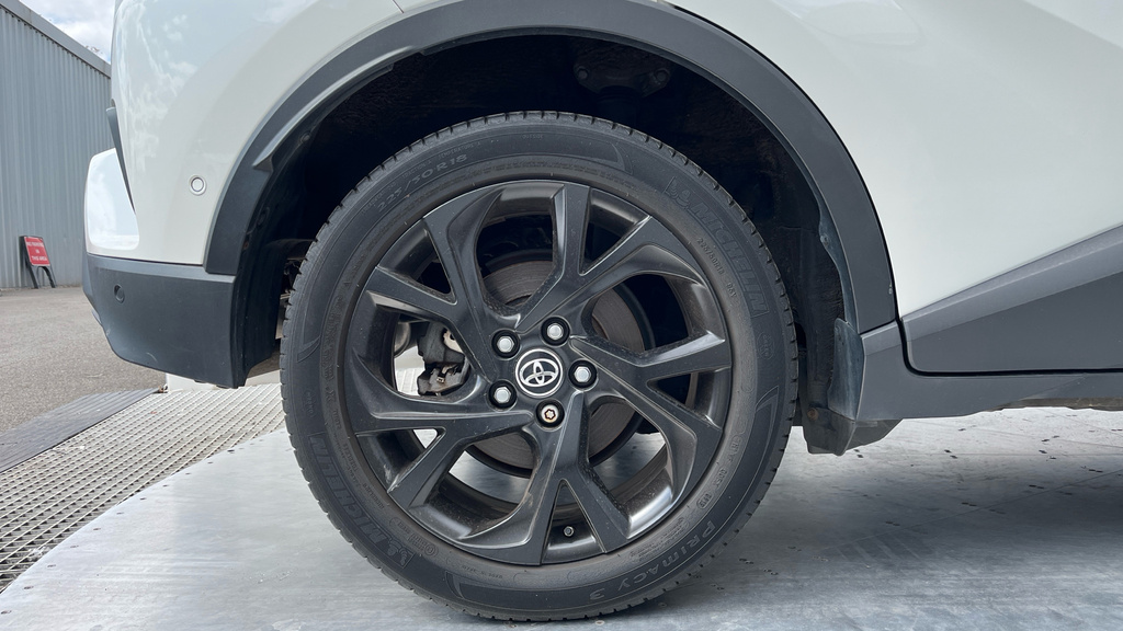 Toyota C-Hr 1.8 Hybrid Dynamic Cvt Blue #25