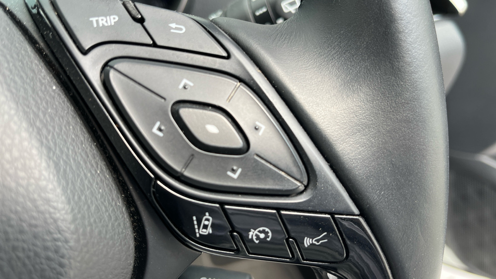 Toyota C-Hr 1.8 Hybrid Dynamic Cvt Blue #33