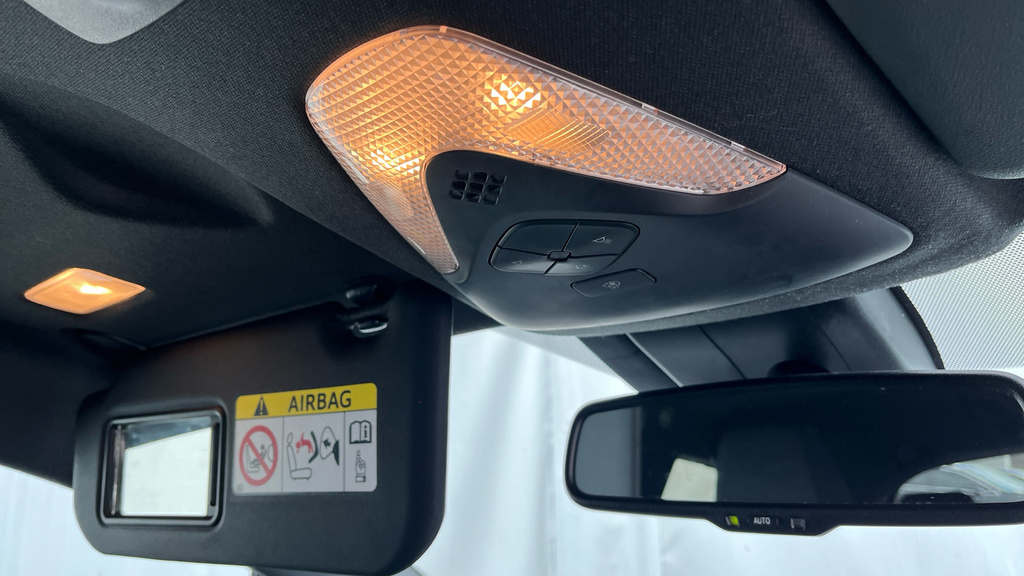 Toyota C-Hr 1.8 Hybrid Dynamic Cvt Blue #38