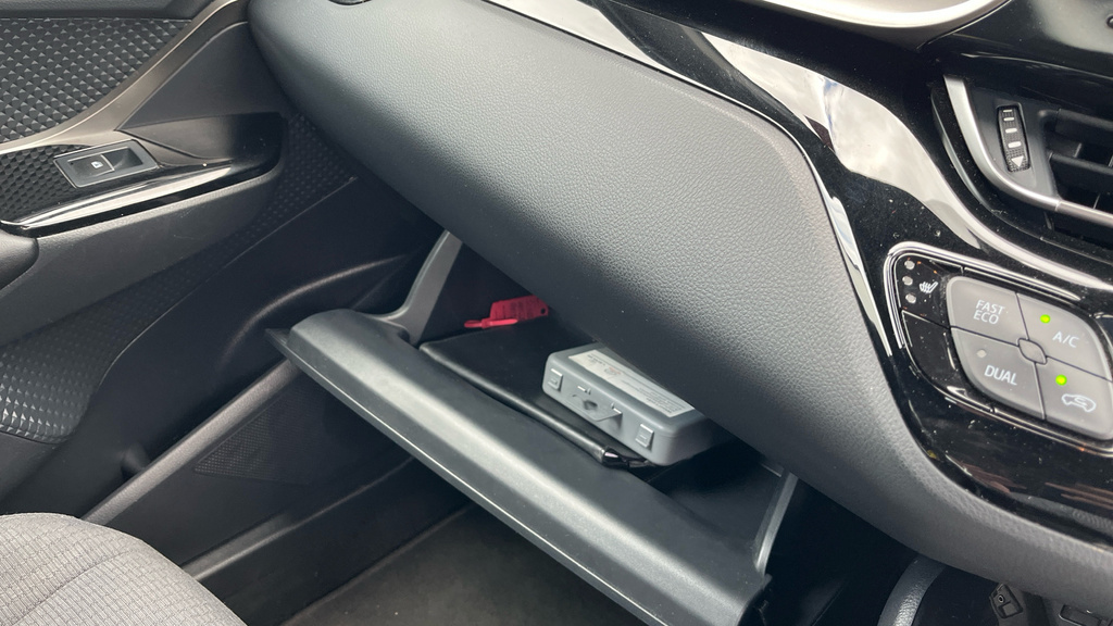 Toyota C-Hr 1.8 Hybrid Dynamic Cvt Blue #37