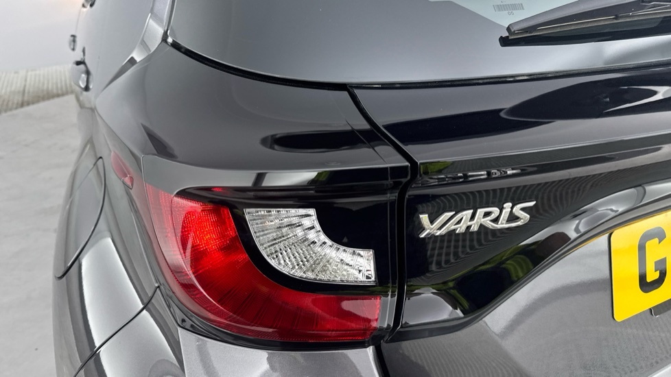 Toyota Yaris Yaris Design Hev Cvt Grey #21