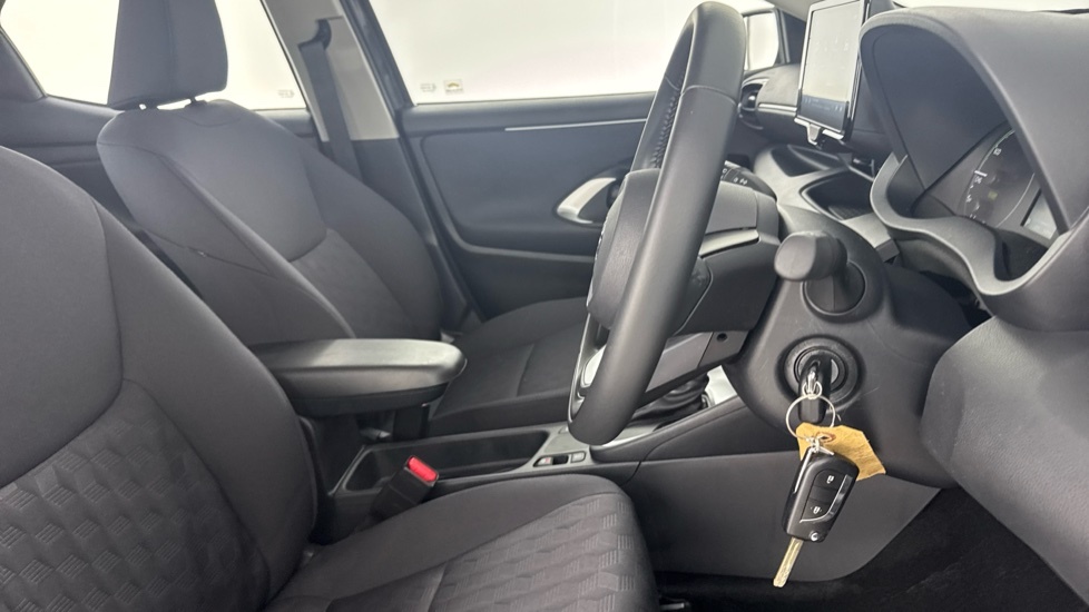 Toyota Yaris Yaris Design Hev Cvt Grey #12