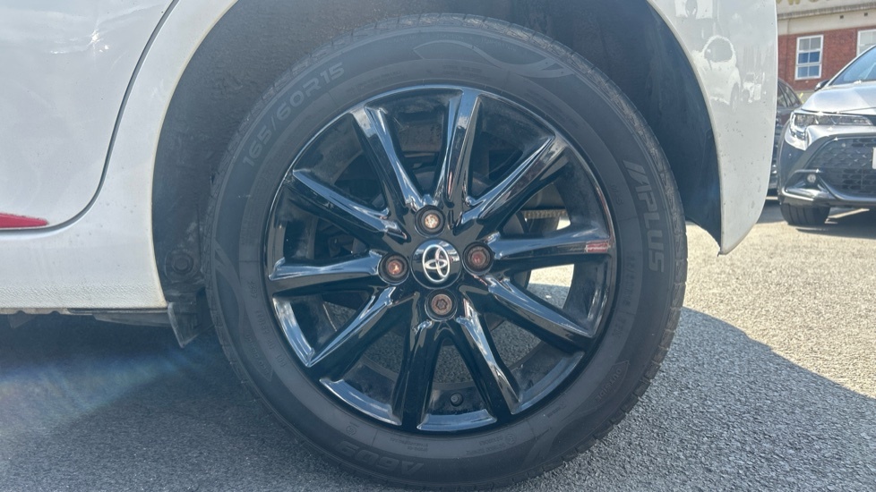 Toyota Aygo Vvt-i X-cite Purple #25