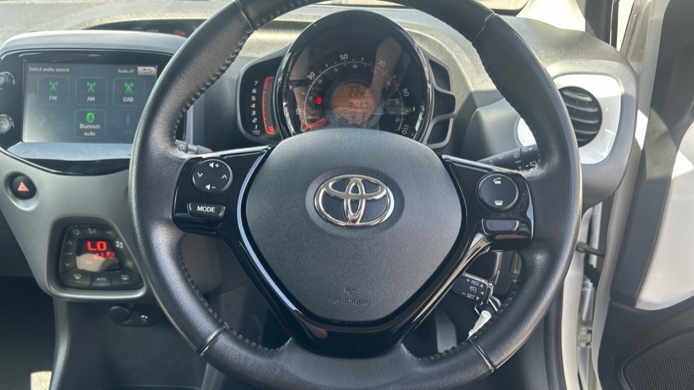 Toyota Aygo Vvt-i X-cite Purple #10