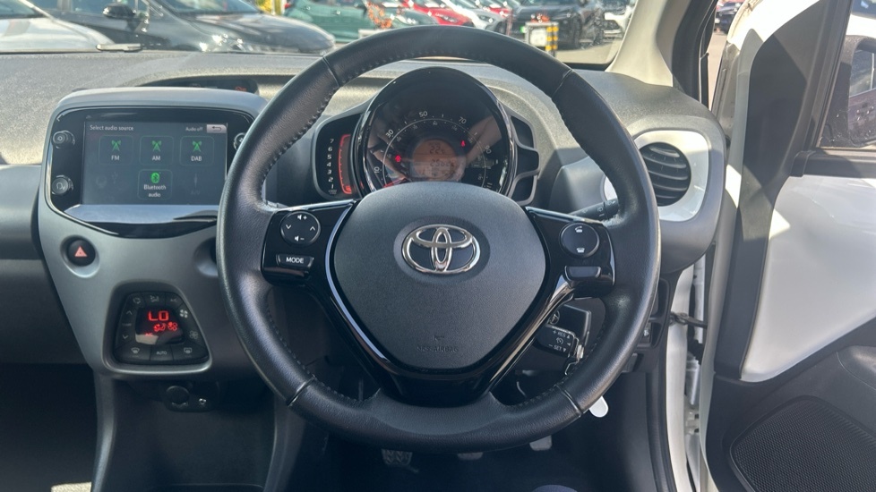 Toyota Aygo Vvt-i X-cite Purple #7