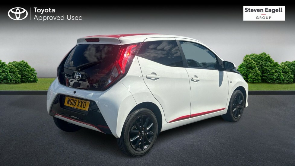 Toyota Aygo 1.0 Vvt-i X-press Euro 6 White #2
