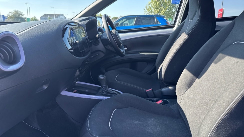 Toyota Aygo X 1.5H 49Kwh Design Cvt Euro 6 Ss Silver #5