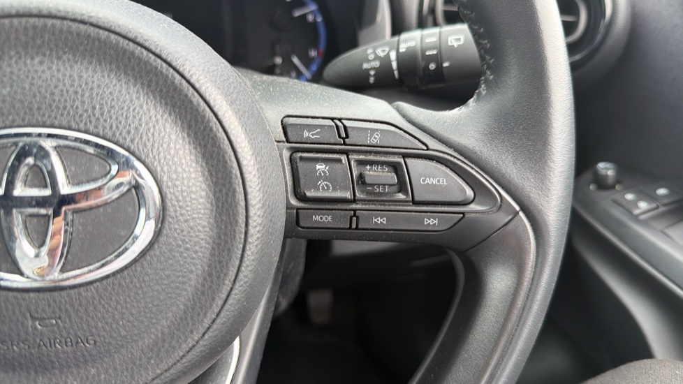 Toyota Yaris Cross Excel #31