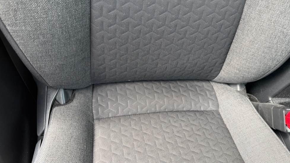 Toyota Yaris Cross Excel #14