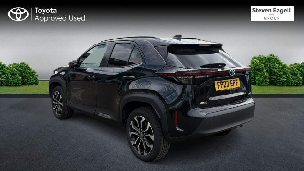 Toyota Yaris Cross 1.5 Vvt-h Design Suv Hybrid E-cvt Euro Black #4