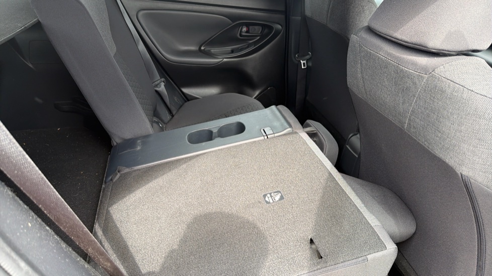 Toyota Yaris Cross Excel #18