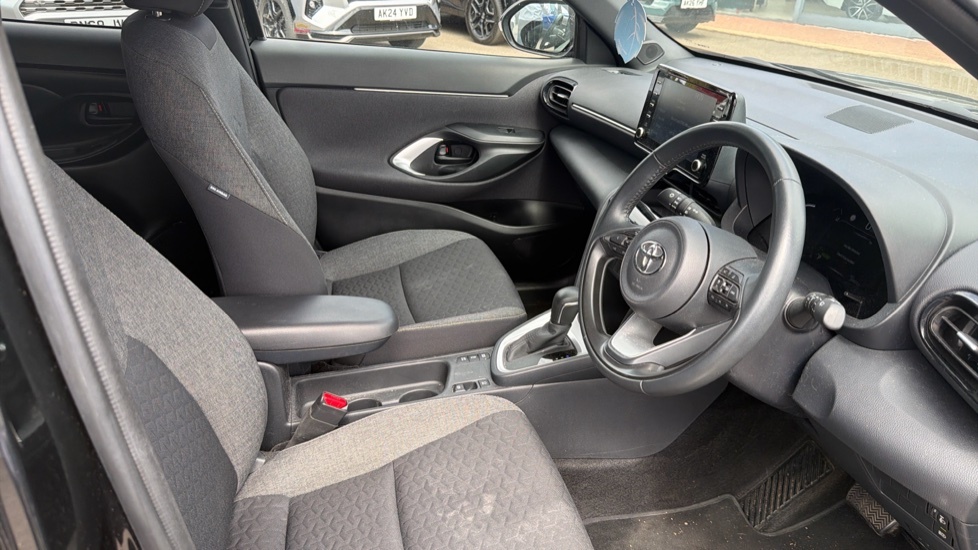 Toyota Yaris Cross Excel #12