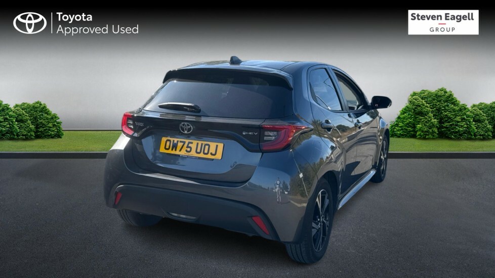 Toyota Yaris 1.5 Vvt-h Design E-cvt Euro 6 Ss Grey #2