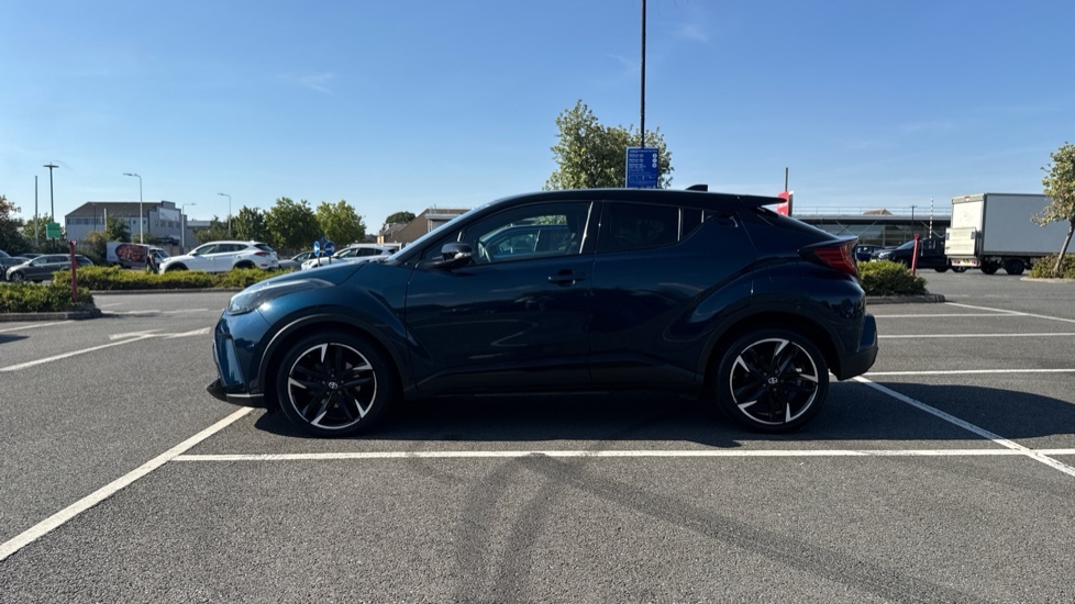 Toyota C-Hr 1.8 Hybrid Excel Cvt Black #24