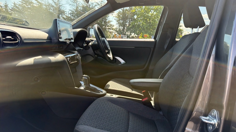 Toyota Yaris Cross 1.5 Vvt-h Design E-cvt Euro 6 Ss Grey #5