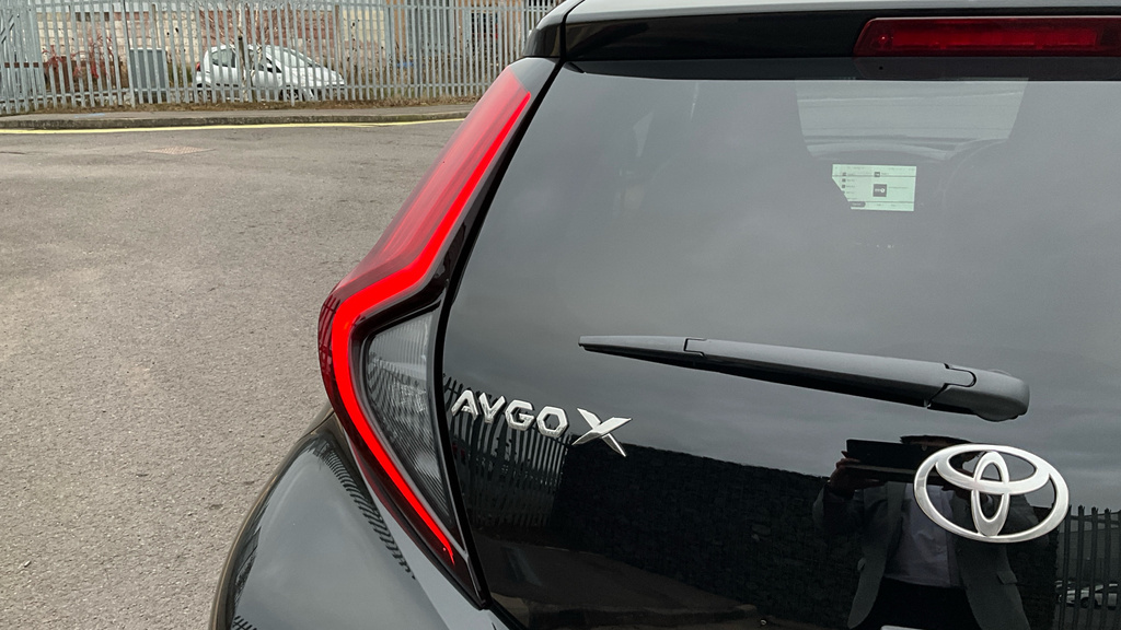Toyota Aygo X 1.0 Vvt-i Edge White #24