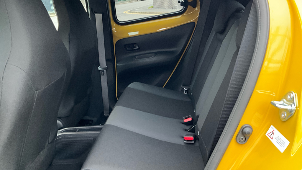 Toyota Aygo X 1.0 Vvt-i Edge White #14