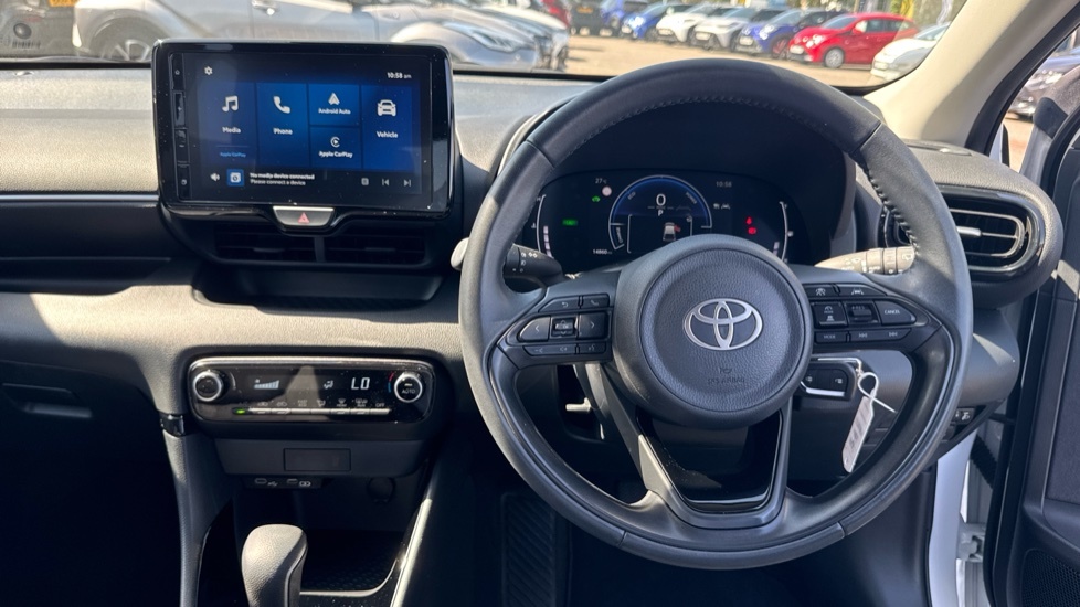 Toyota Yaris 1.5 Vvt-h Design E-cvt Euro 6 Ss White #6