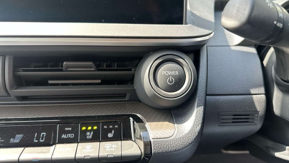 Toyota Prius Saloon 1.5 Cvt 2024 Black #16
