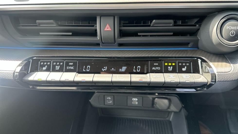 Toyota Prius Saloon 1.5 Cvt 2024 Black #31