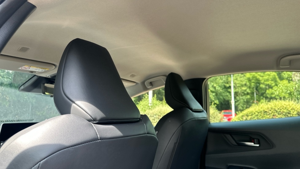 Toyota Prius Saloon 1.5 Cvt 2024 Black #19