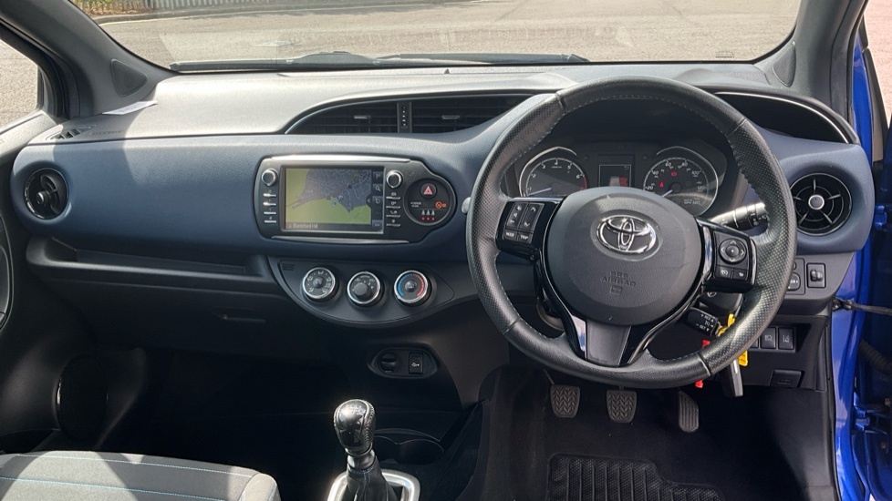 Toyota Yaris 1.5 Vvt-i Blue Bi-tone Euro 6 Blue #6