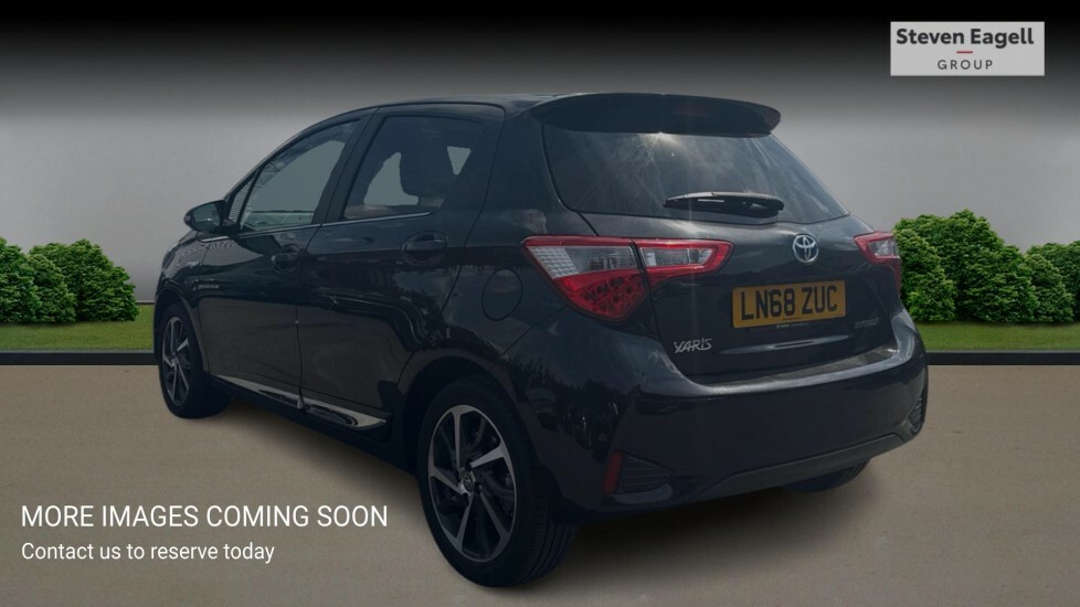 Toyota Yaris Hybrid 1.5 Vvt-i Icon Tech 5-Dr Grey #2