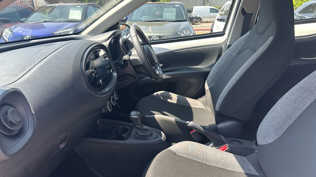 Toyota Aygo X 1.0 Vvt-i Pure X-shift Euro 6 Ss White #5