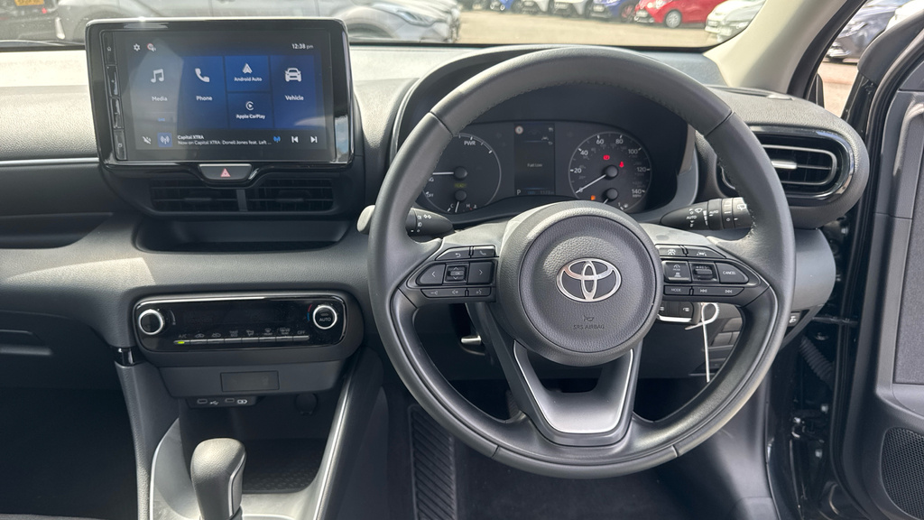 Toyota Yaris 1.5 Vvt-h Icon E-cvt Euro 6 Ss Black #6