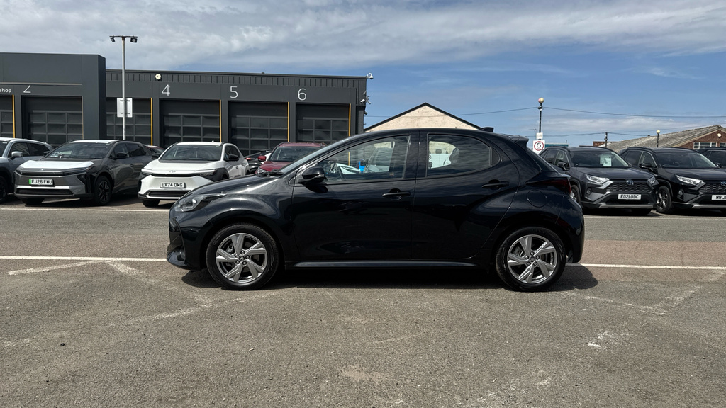 Toyota Yaris 1.5 Vvt-h Excel Hatchback Hybrid E-cvt Green #24