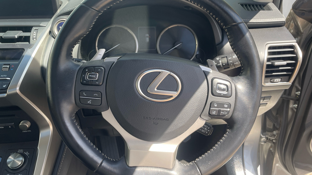 Lexus NX 300H 2.5 Takumi Cvt Pan Roof Red #11