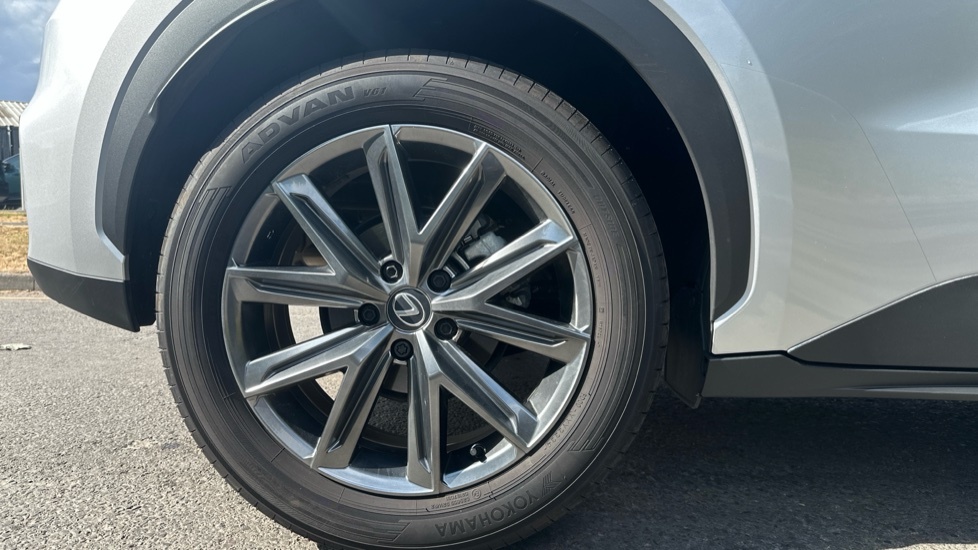 Lexus LBX 1.5 Vvt-ie Premium Suv Hybrid E-cvt Eur Silver #24