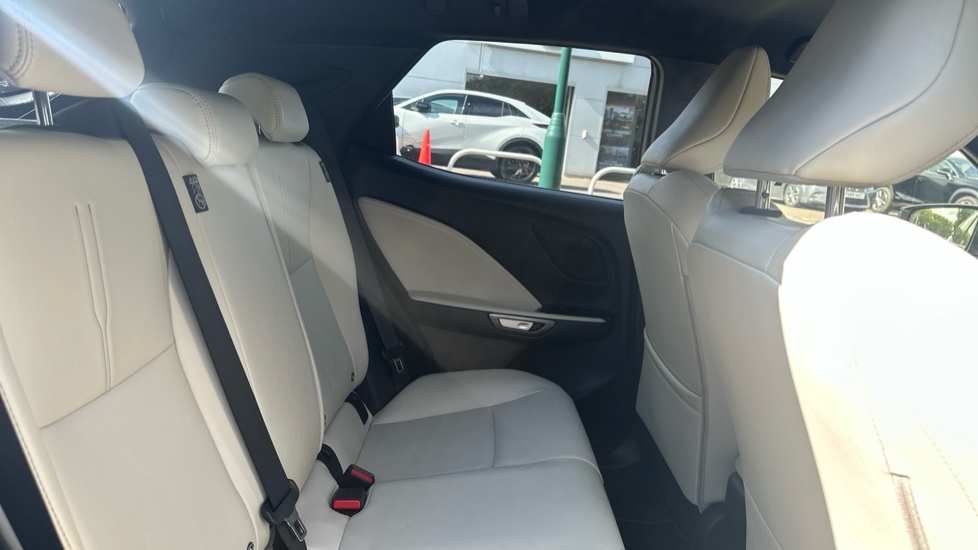 Lexus LBX 1.5 Vvt-ie Premium Suv Hybrid E-cvt Eur Silver #9