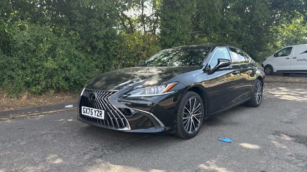 Lexus ES 300H 2.5 F-sport Cvt Takumi Pack Red #25