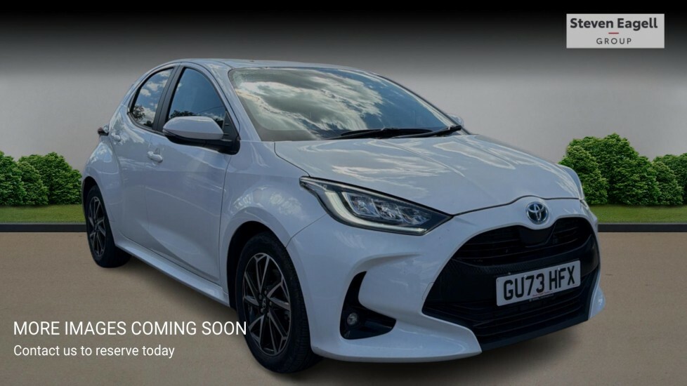 Toyota Yaris Yaris Icon Hev Cvt White #1