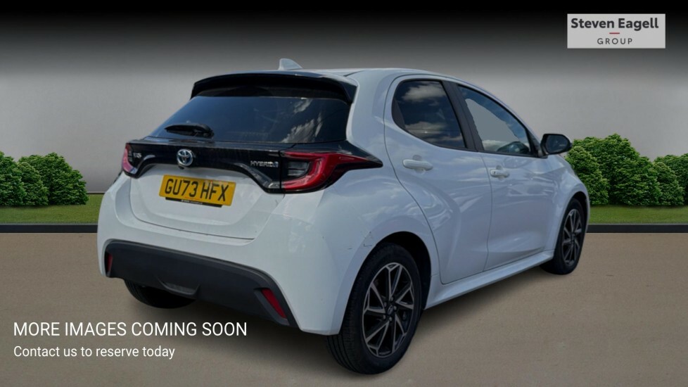 Toyota Yaris Yaris Icon Hev Cvt White #4