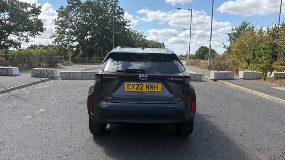 Toyota Yaris Cross Design White #26