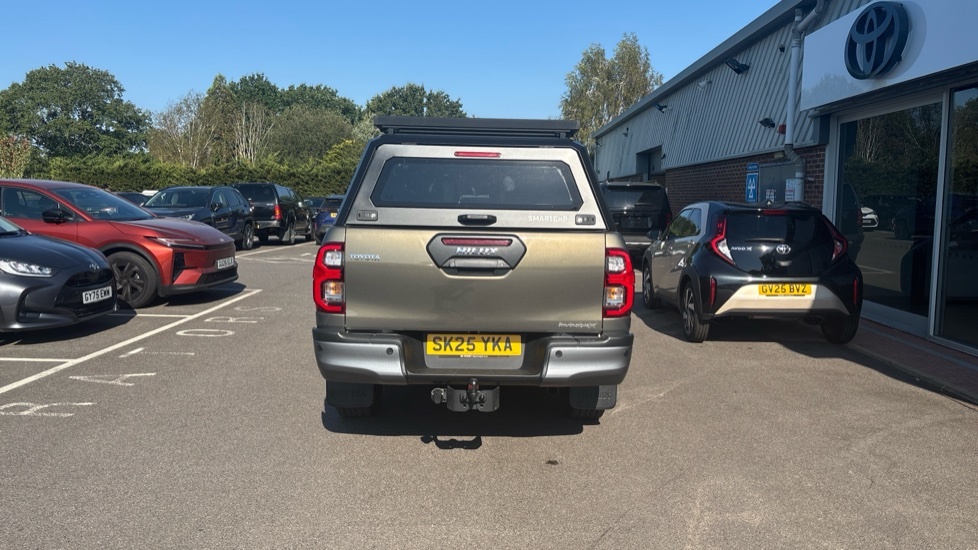 Toyota HILUX Invincible X Dcab Pick Up 2.8 D 48V White #26