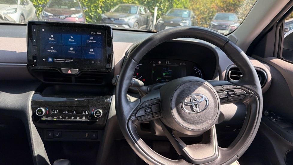 Toyota Yaris Cross 1.5 Vvt-h Excel Suv Hybrid E-cvt Awd Eu White #6