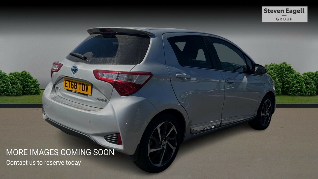 Toyota Yaris 1.5 Vvt-i Icon Cvt 110 Bhp Grey #4